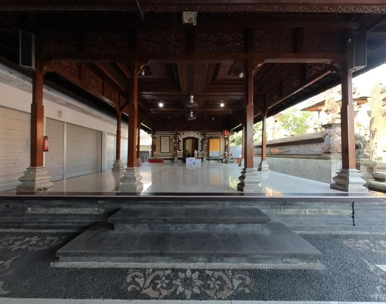 depan bale paruman